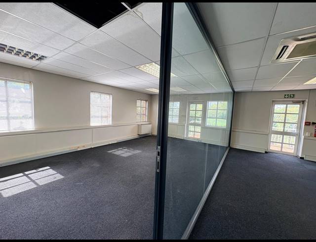 270M² OFFICE TO LET IN FOURWAYS